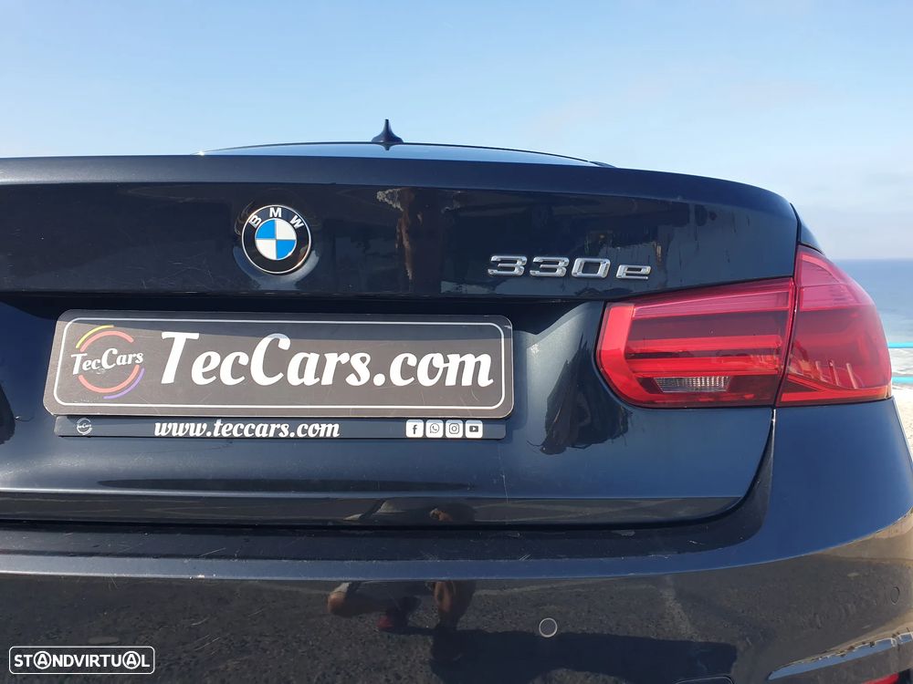 BMW 330 e iPerformance Advantage - 16