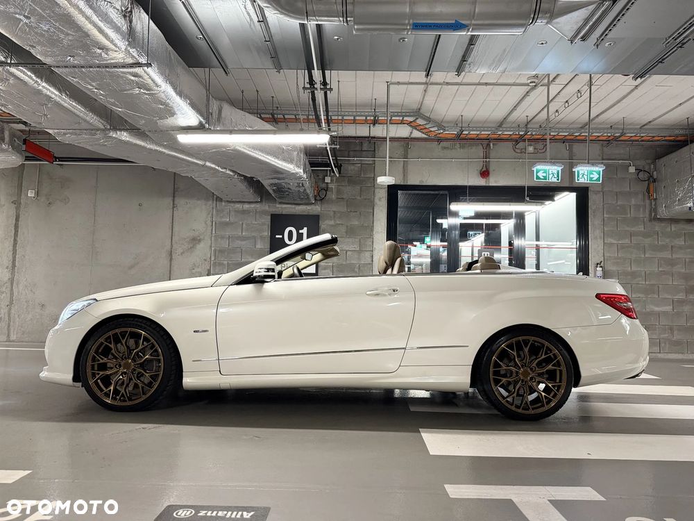 Mercedes-Benz Klasa E 500 BlueEFFICIENCY 7G-TRONIC Elegance - 24