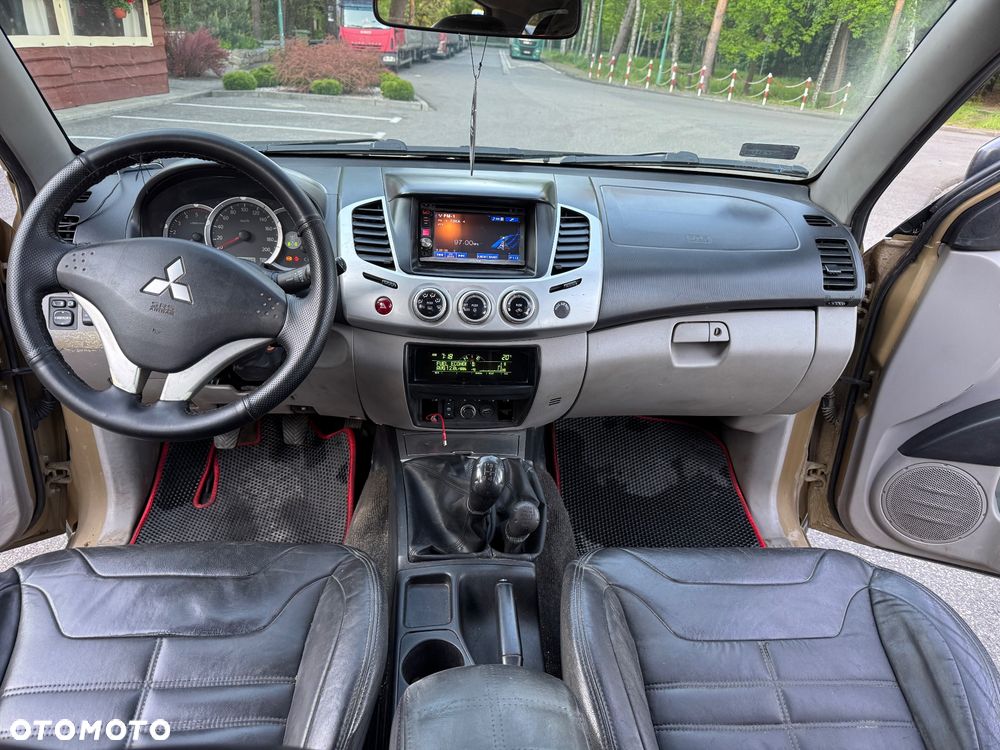 Mitsubishi L200 2.5 DID DAKAR EDITION MT - 17