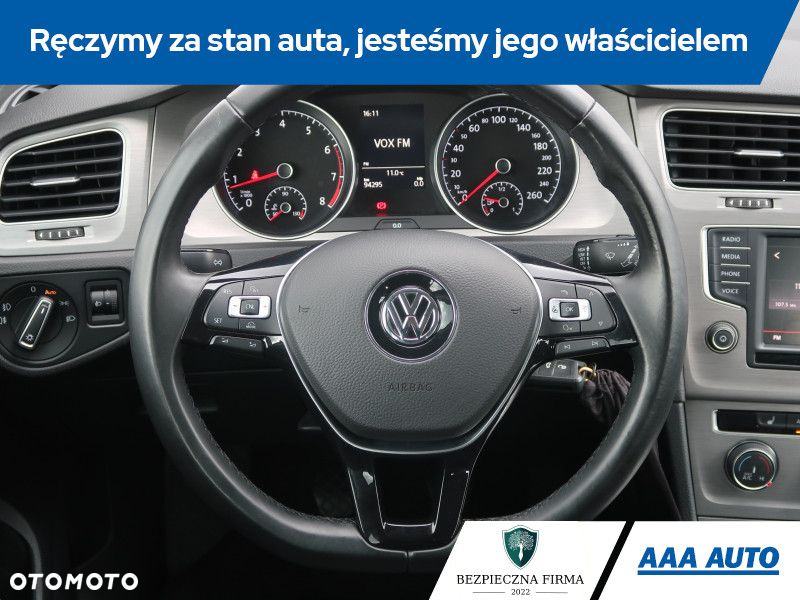 Volkswagen Golf - 16