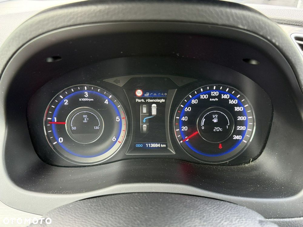 Hyundai i40 Kombi 1.7 CRDi Premium - 24