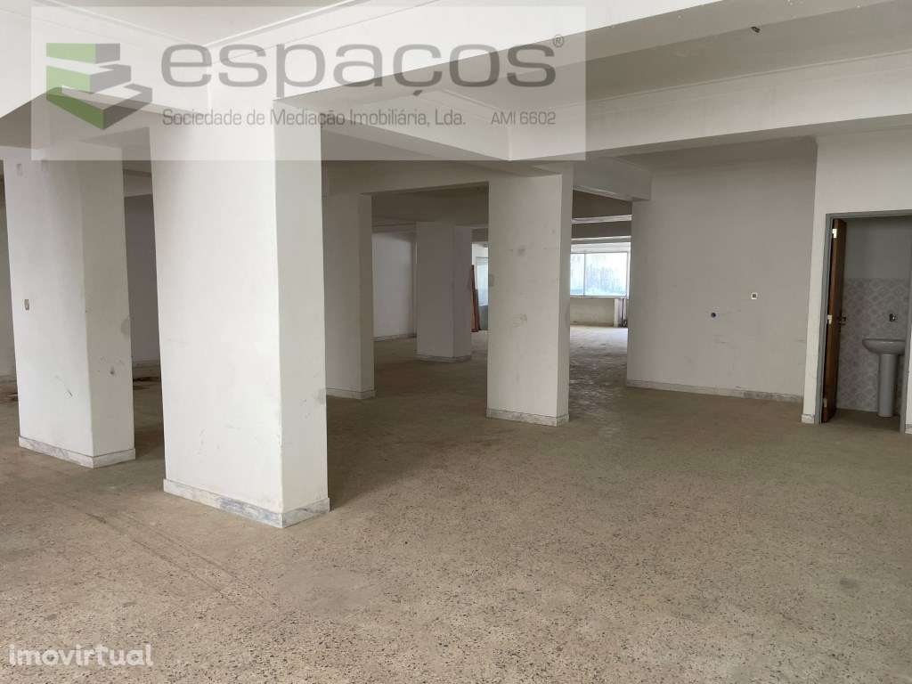 Loja em Alguava - Cacem - Grande imagem: 5/15