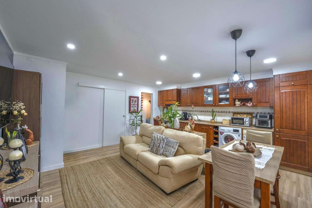 Apartamento T2 Remodelado, Centro de Loures - Grande imagem: 4/12