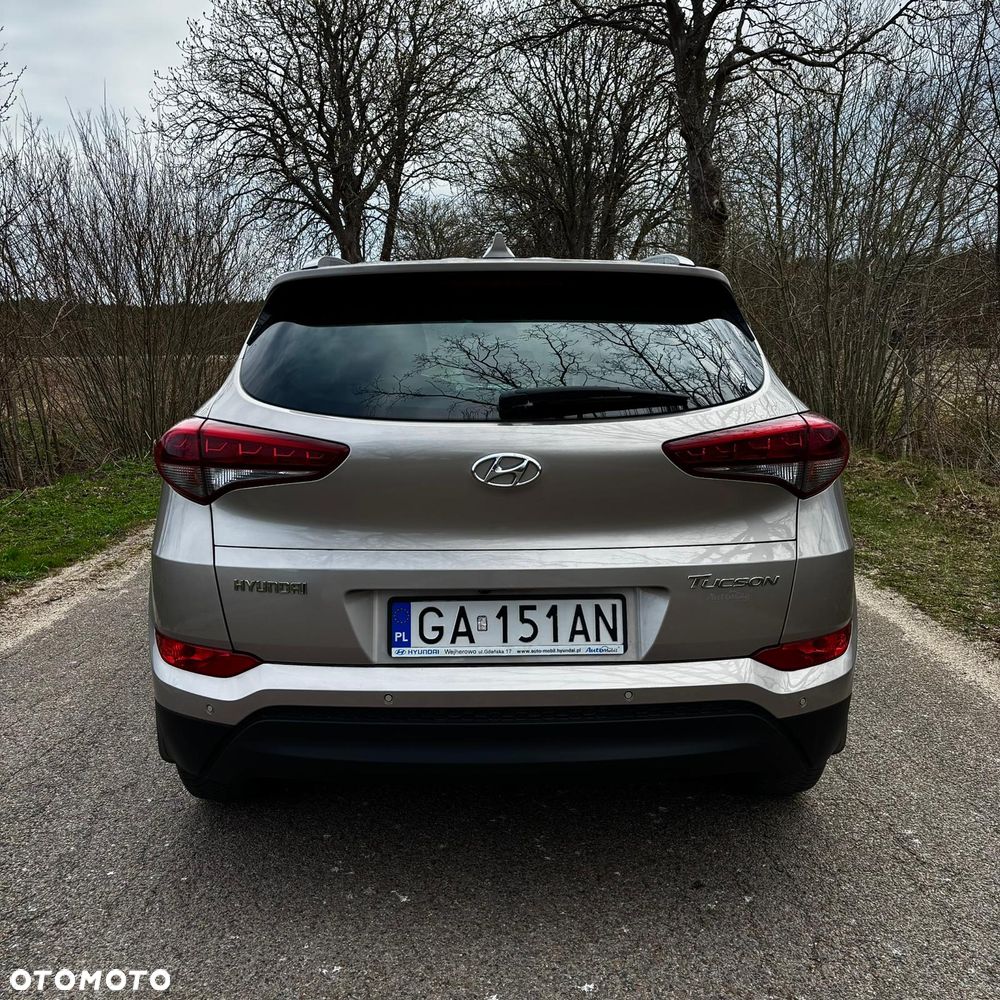 Hyundai Tucson 1.6 GDI BlueDrive Design 2WD - 10