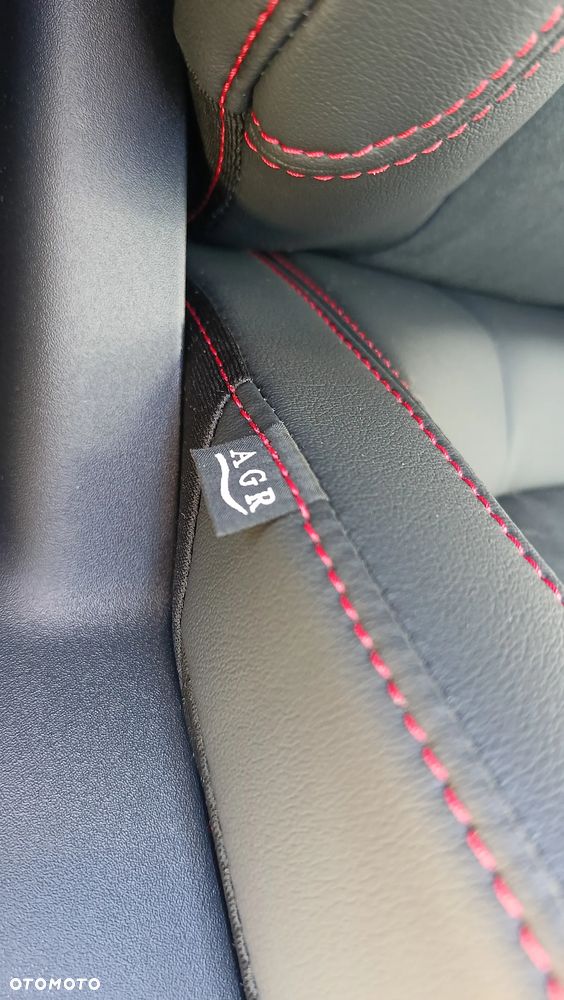 Ford Kuga 2.5 FHEV FWD ST-Line X - 24