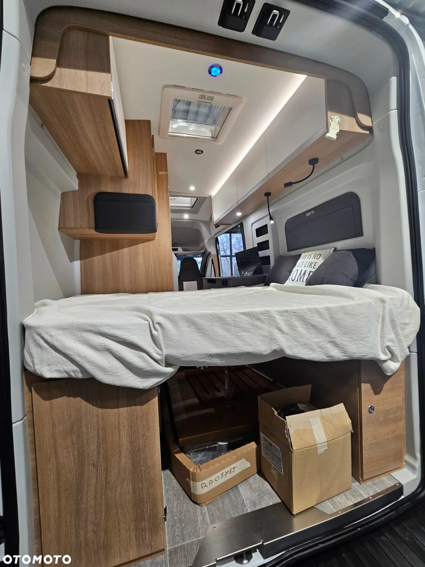 Giottiline GIOTTIVAN 60FT RAPIDO gr. Ford Transit MARKIZA SOLAR 200W KAMERA COFANIA RADIO 2DIN TRUMA DIESEL 4 OSOBOWY - 17