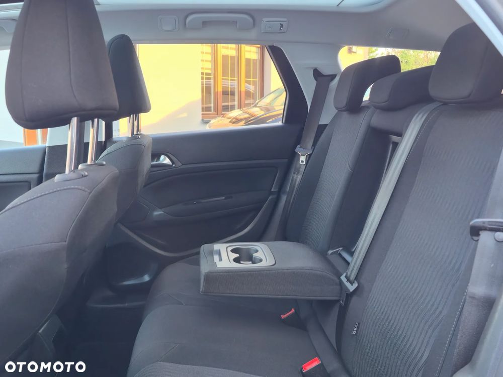 Peugeot 308 1.6 BlueHDi Business Line S&S - 23