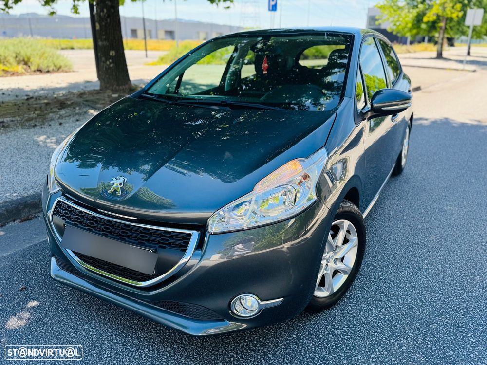 Peugeot 208 1.4 HDi - 13