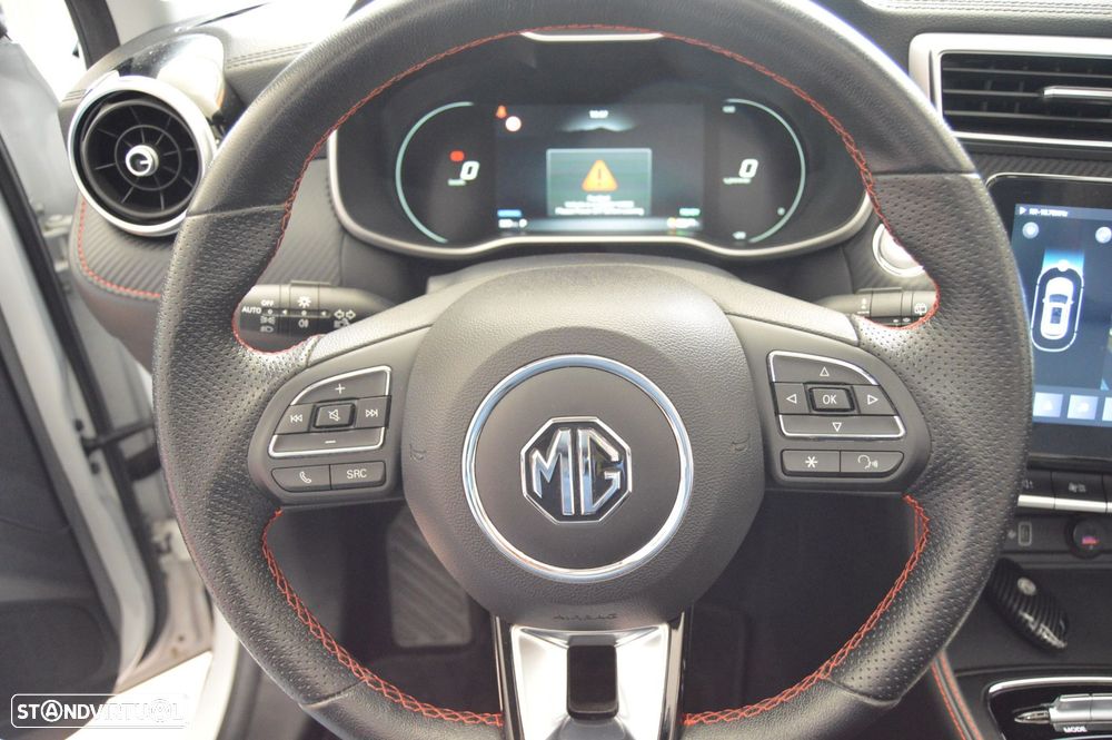 MG ZS EV 72.6 kWh Luxury - 40