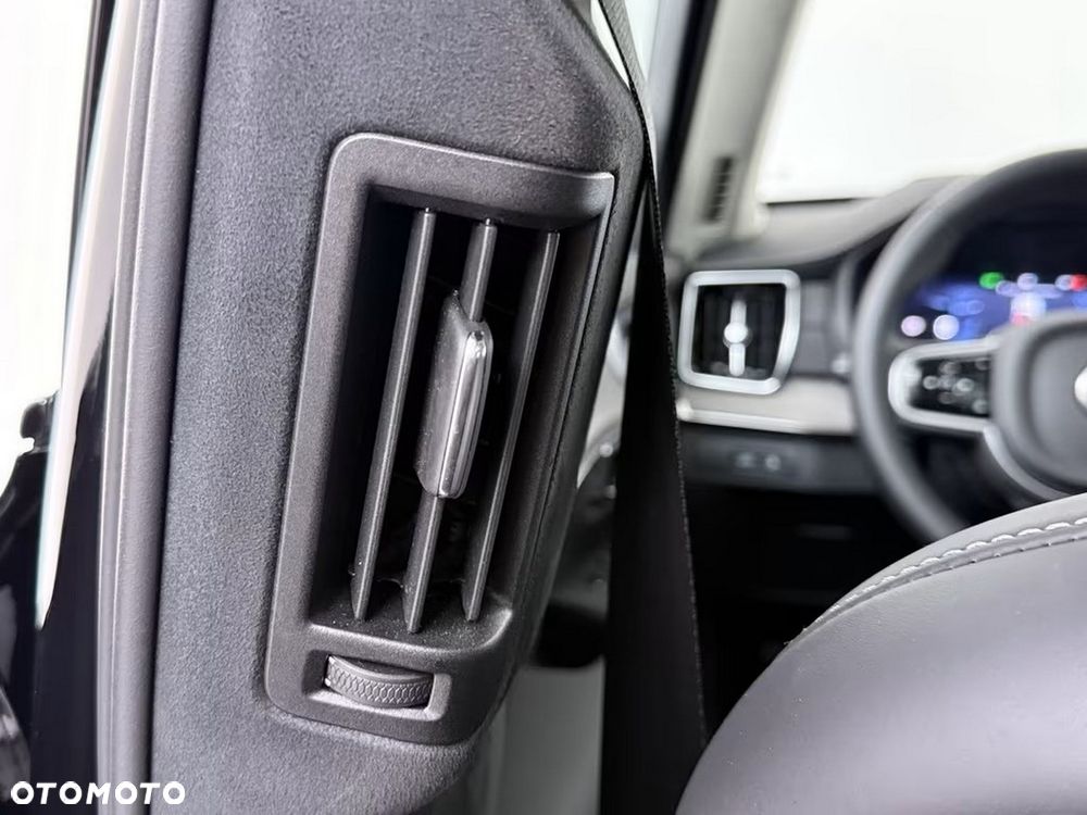 Volvo XC 90 T8 AWD Ultra Dark - 19