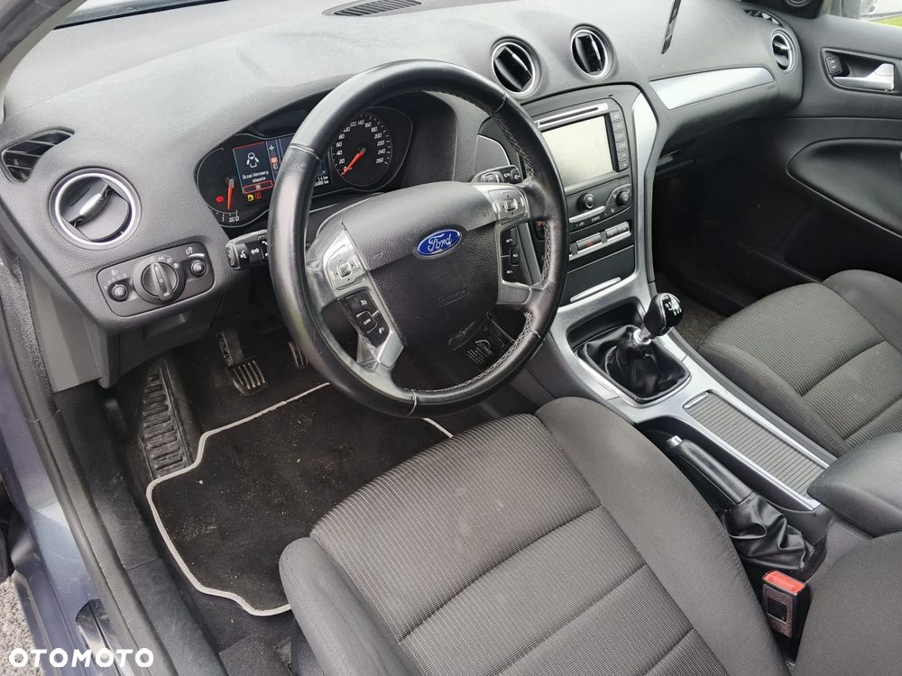 Ford Mondeo 1.6 T Ghia - 4