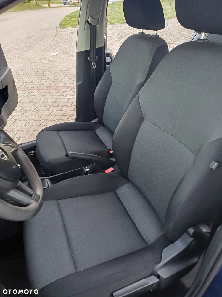 Skoda RAPID 1.0 TSI Active - 11