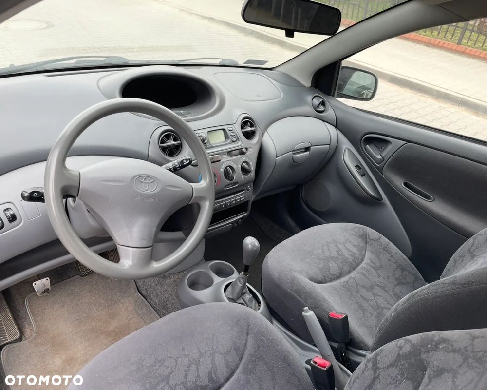 Toyota Yaris 1.3 Luna - 5