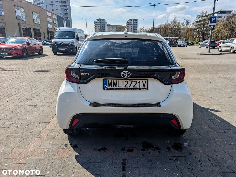 Toyota Yaris VAN - 4