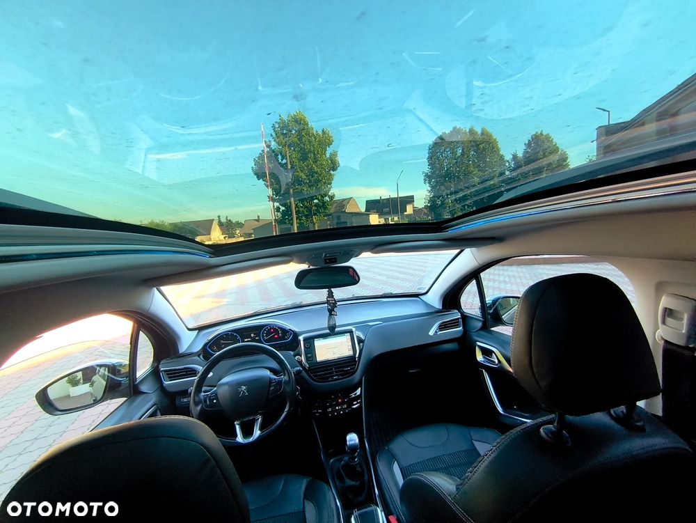 Peugeot 2008 e-HDi FAP 115 STOP & START Allure - 8