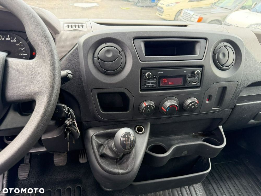 Renault Master - 18