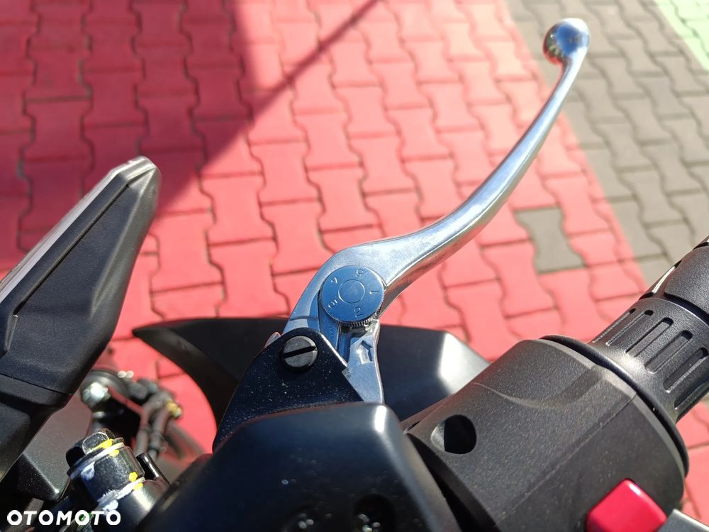 Kawasaki Z 650 - 12