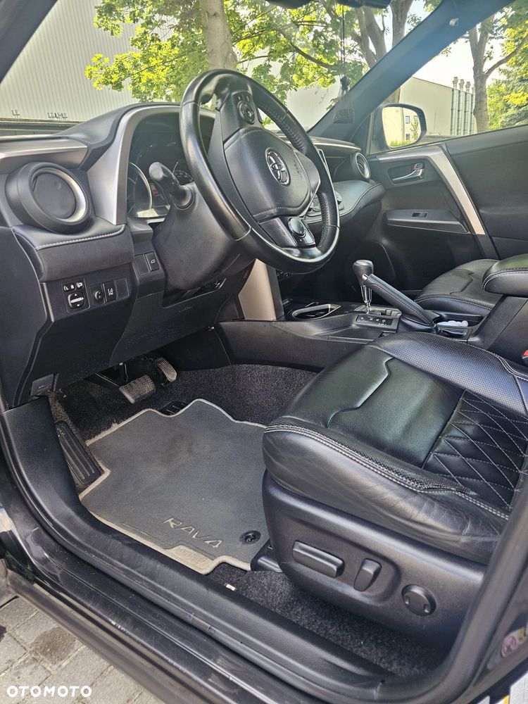 Toyota RAV4 Hybrid Prestige 4x4 - 8