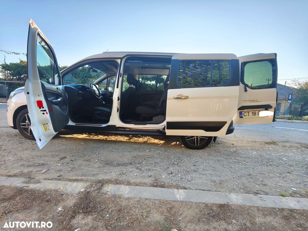 Ford Transit connect - 9