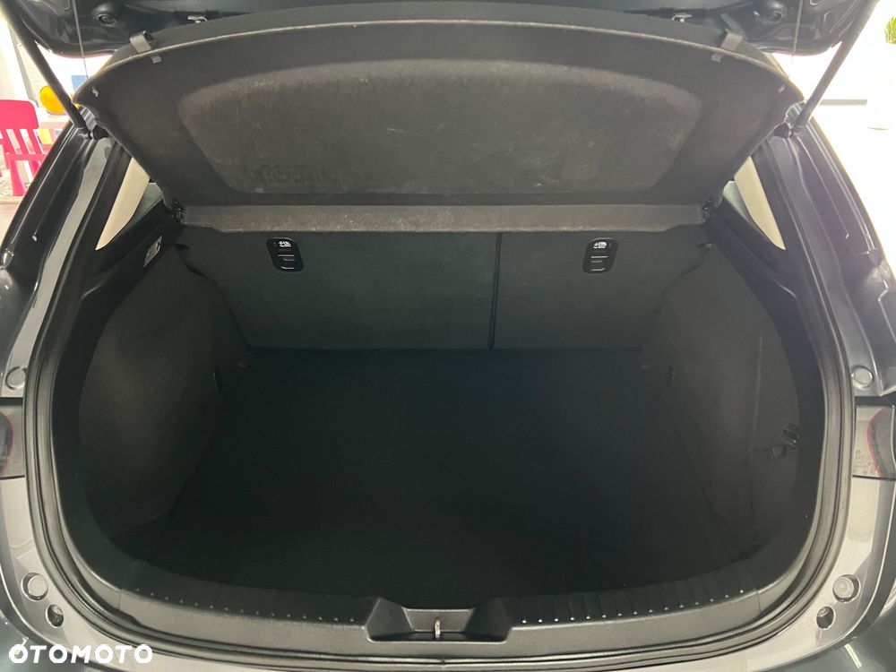 Mazda 3 - 30