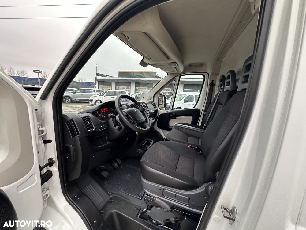 Peugeot Boxer 330 Fourgon L1H1 - 17