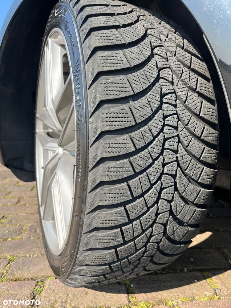 Audi A4 Avant 2.0 TDI DPF quattro S tronic S line Sportpaket - 6