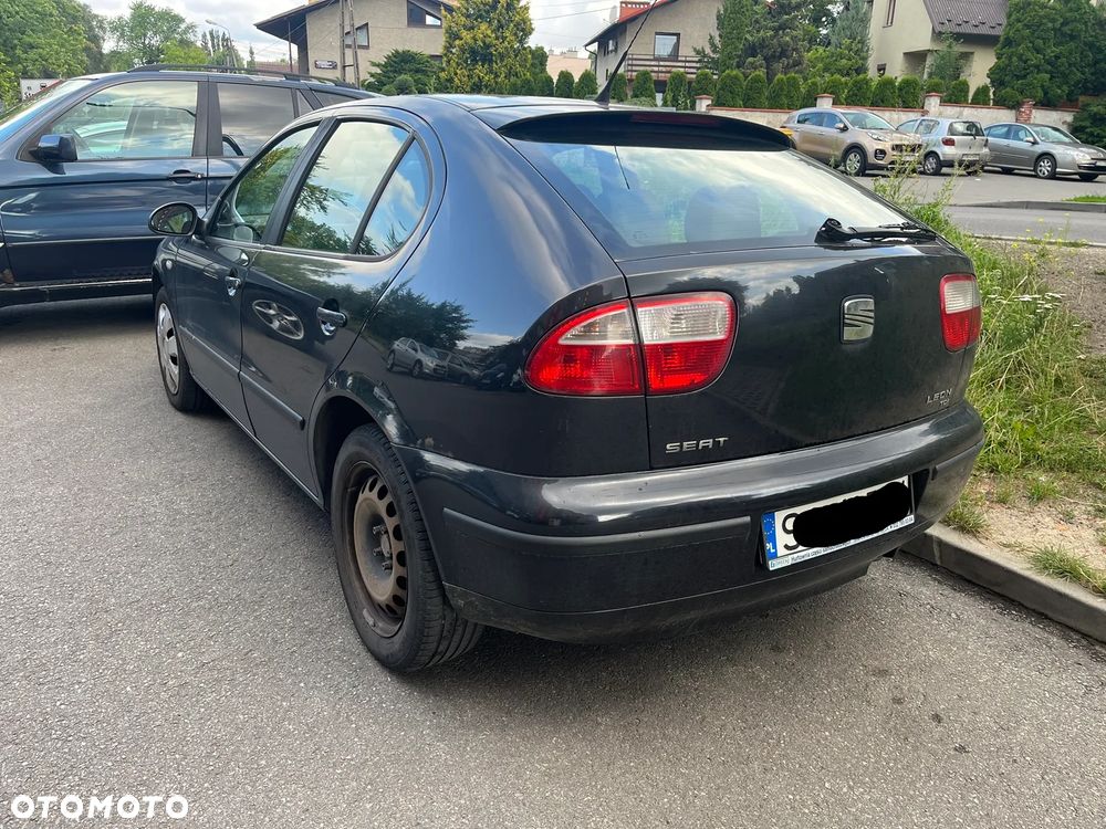 Seat Leon 1.9 TDI Signo - 3