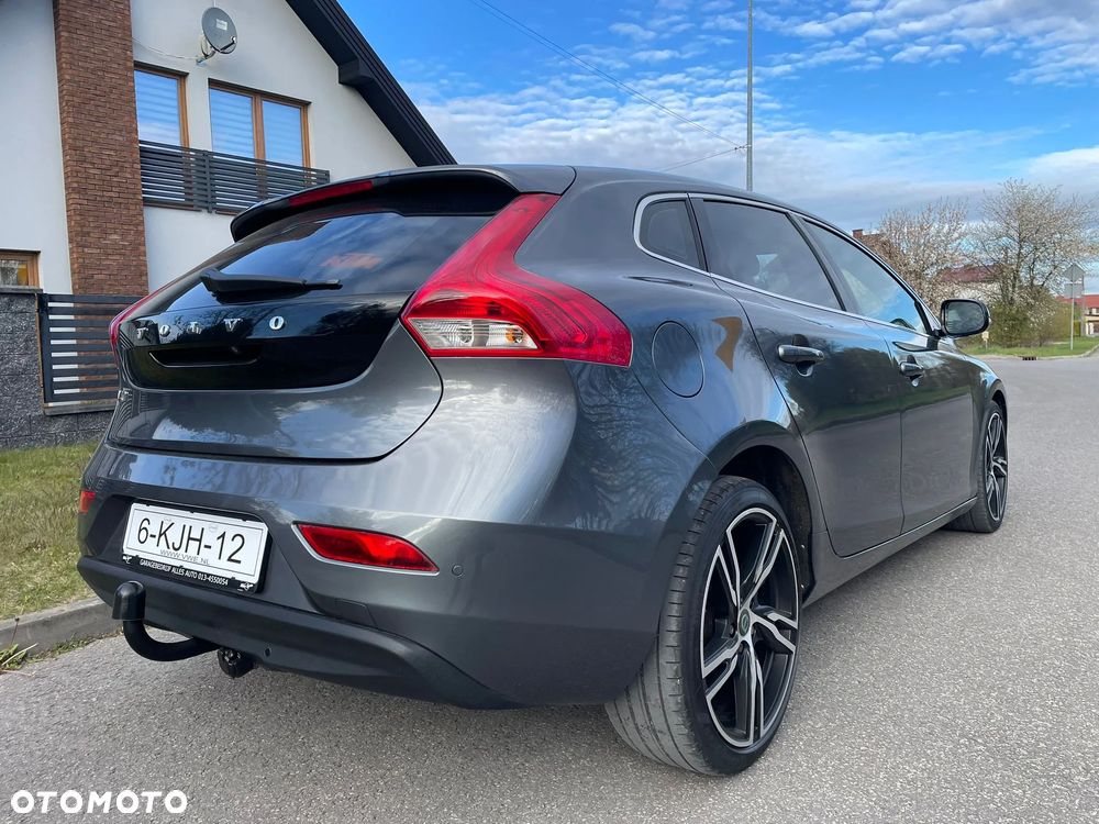 Volvo V40 D2 Summum - 30