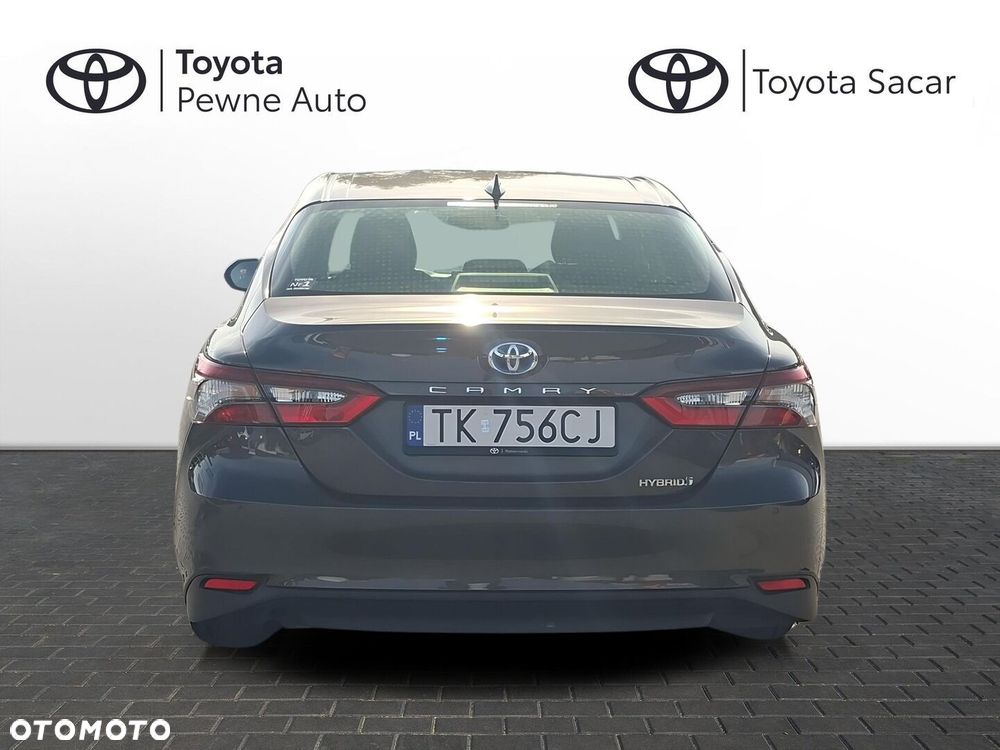 Toyota Camry 2.5 Hybrid Comfort CVT - 4