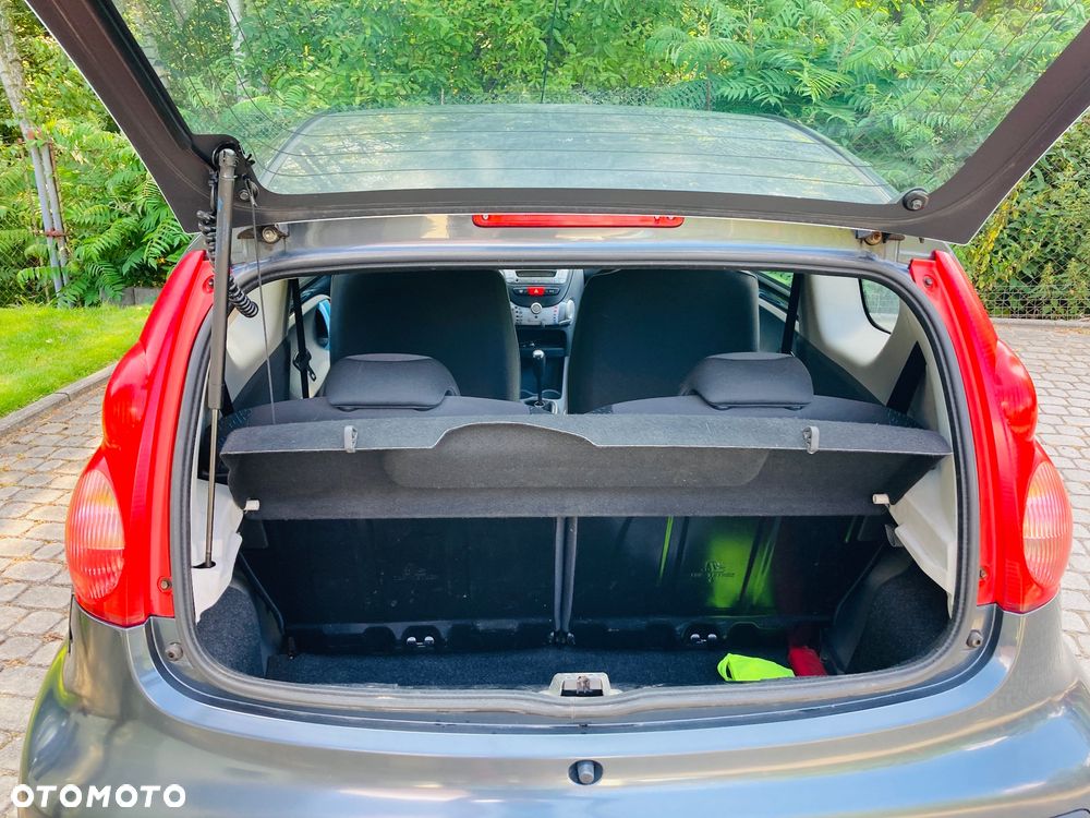 Peugeot 107 1.0 Urban Move - 11