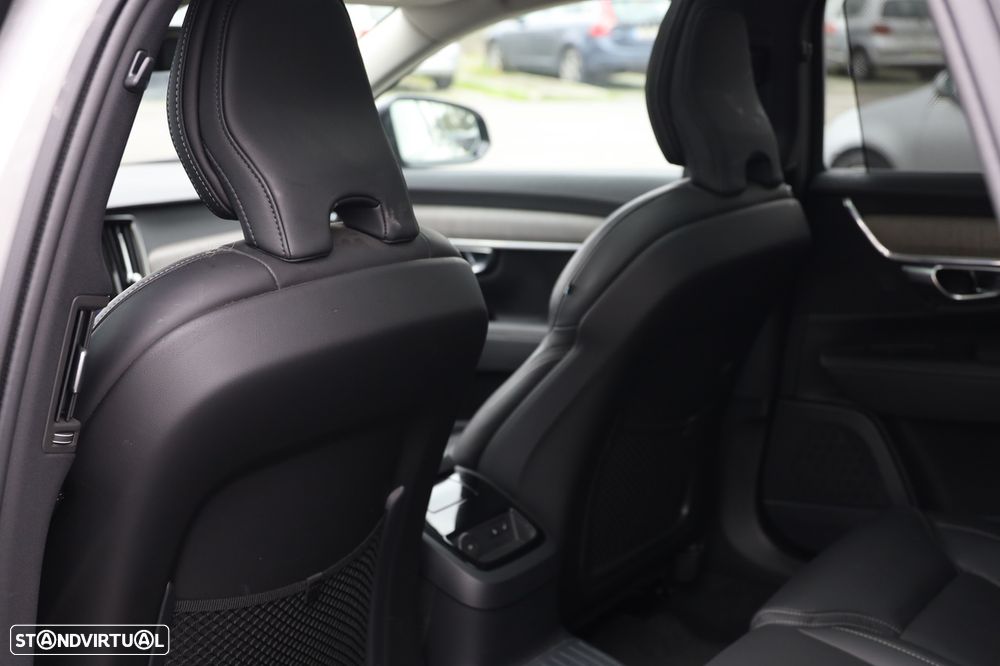 Volvo V90 2.0 T8 PHEV Plus Dark AWD - 11
