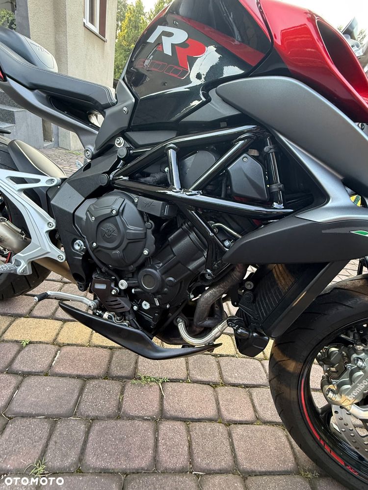 MV AGUSTA Brutale - 5