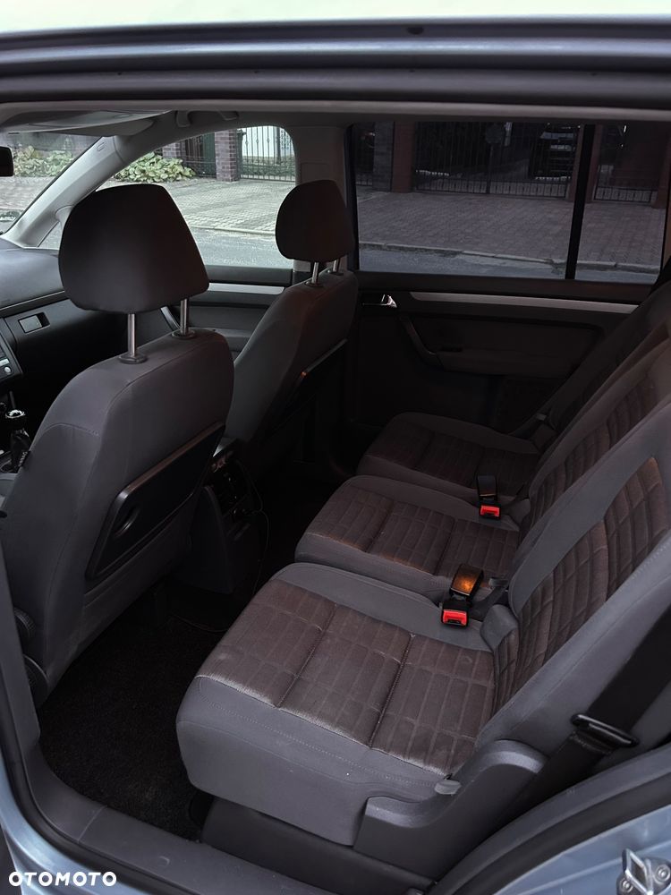 Volkswagen Touran 1.9 TDI - 7