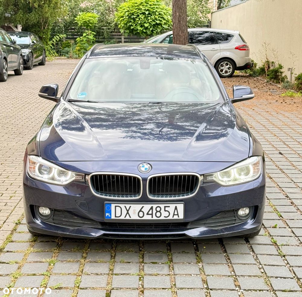 BMW Seria 3 318d Sport Line - 1
