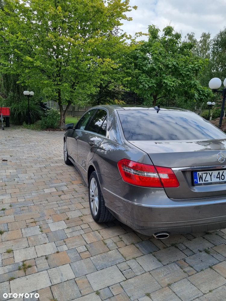 Mercedes-Benz Klasa E 350 4-Matic Elegance - 4