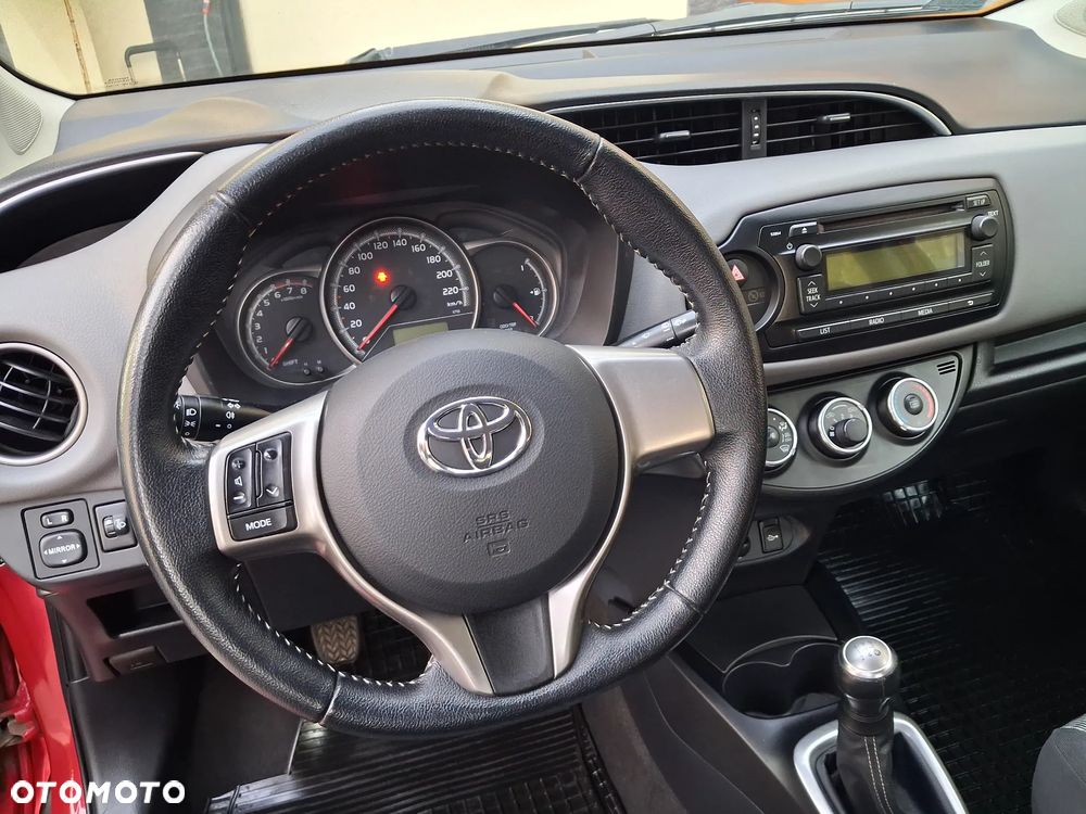 Toyota Yaris 1.0 Life EU6 - 9