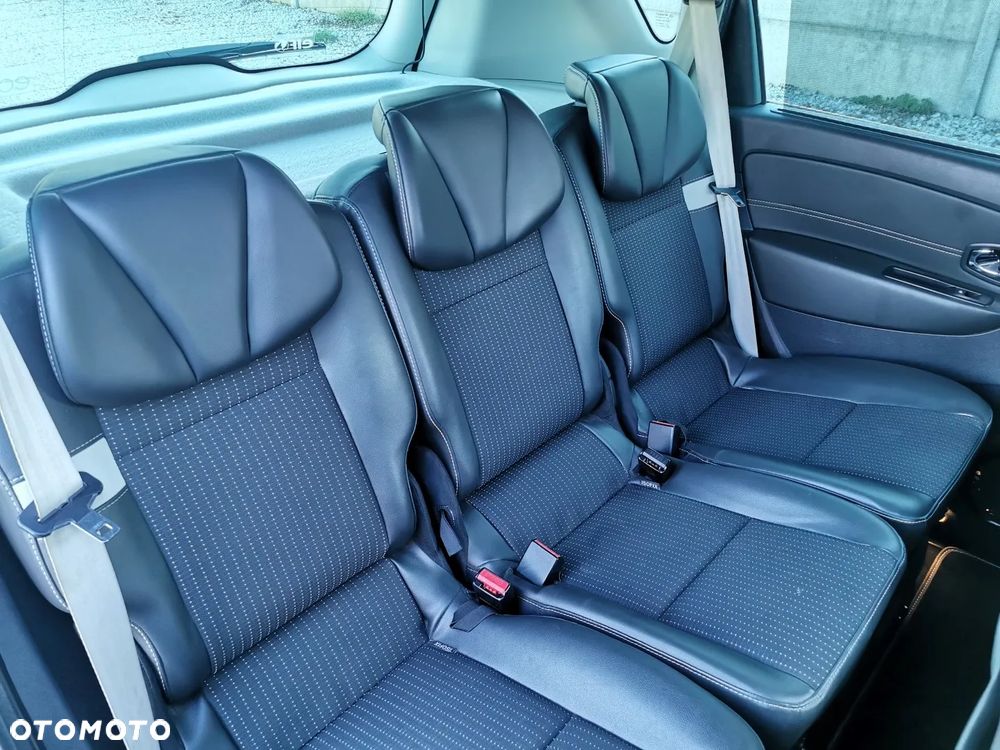 Renault Scenic Energy dCi 110 S&S Bose Edition - 12