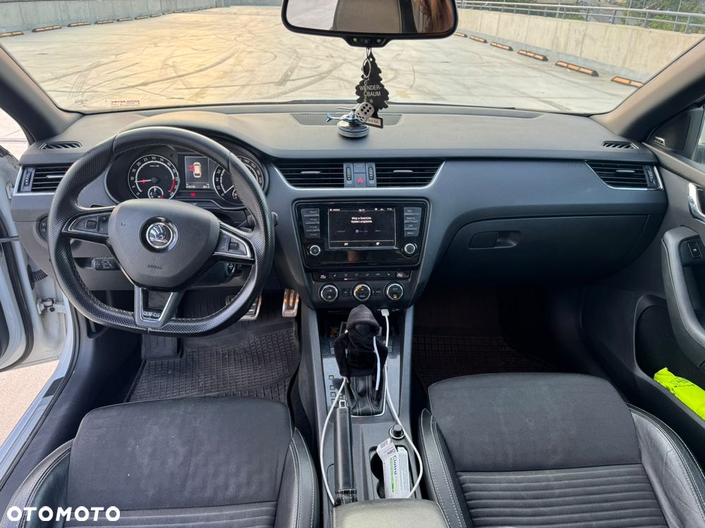 Skoda Octavia 2.0 TDI RS DSG - 9