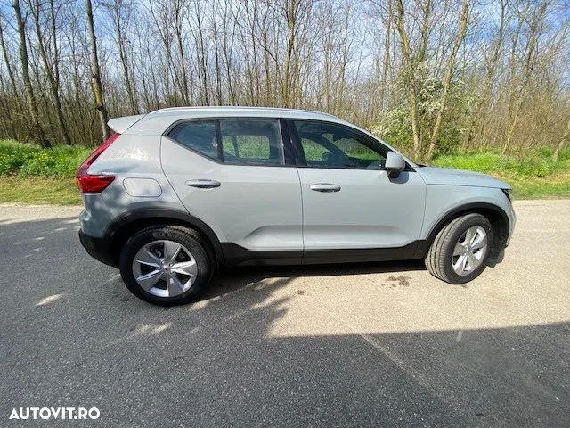 Volvo XC 40 B3 AT FWD MHEV Core - 6
