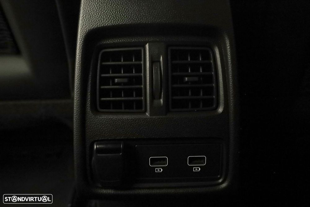 Renault Captur 1.0 TCe Techno Bi-Fuel - 24