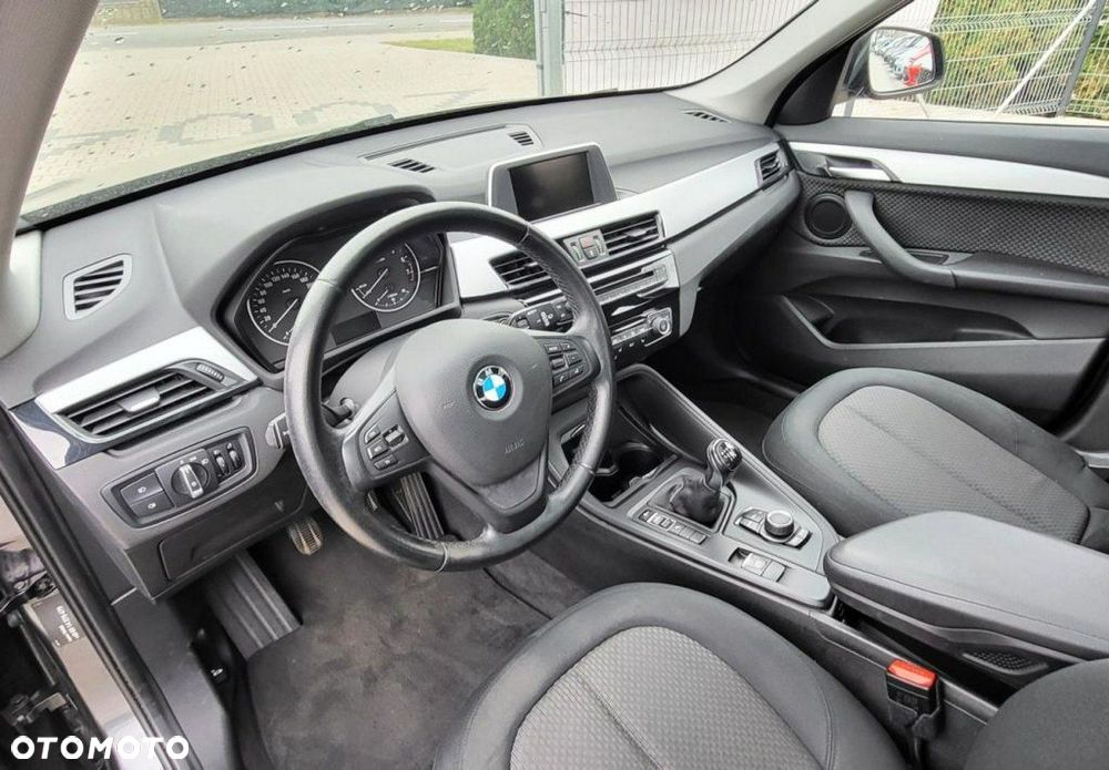 BMW X1 sDrive18i - 7