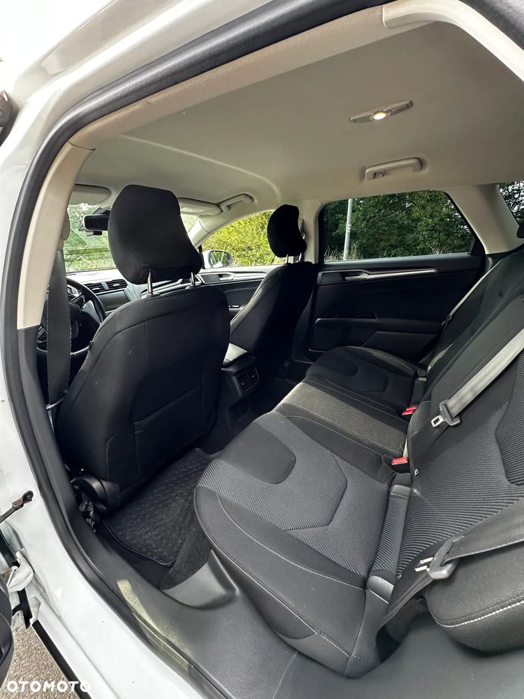Ford Mondeo 2.0 TDCi Titanium - 10