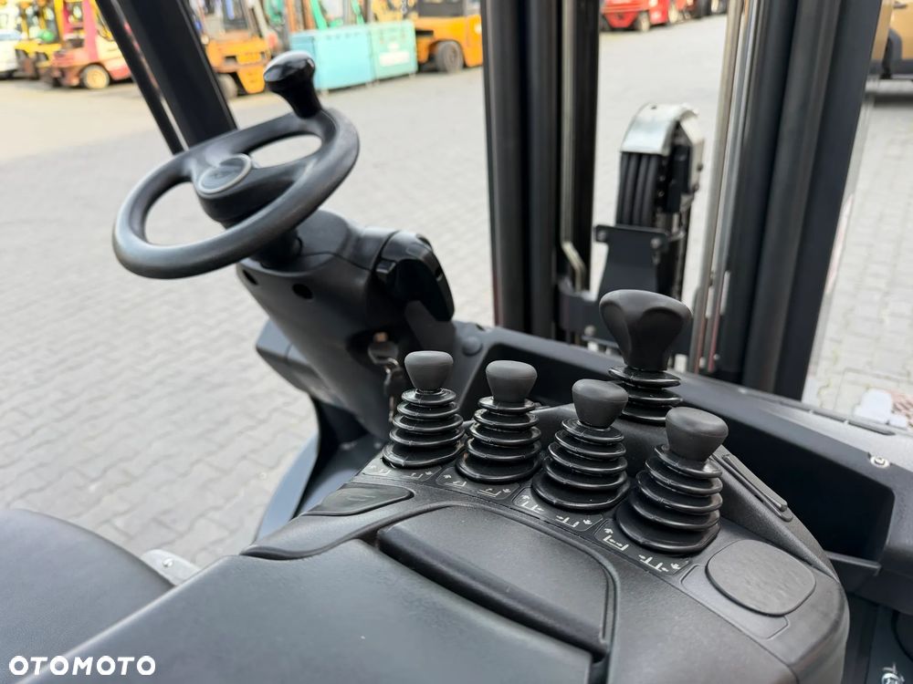 Linde H30T-02 - 21