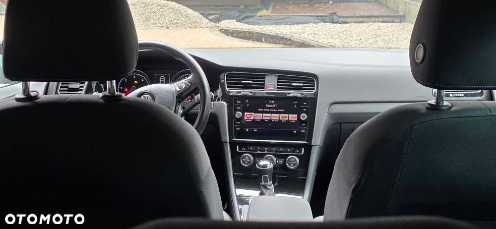 Volkswagen Golf 1.6 TDI BMT Highline - 24