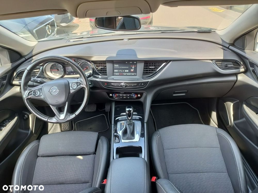 Opel Insignia - 16