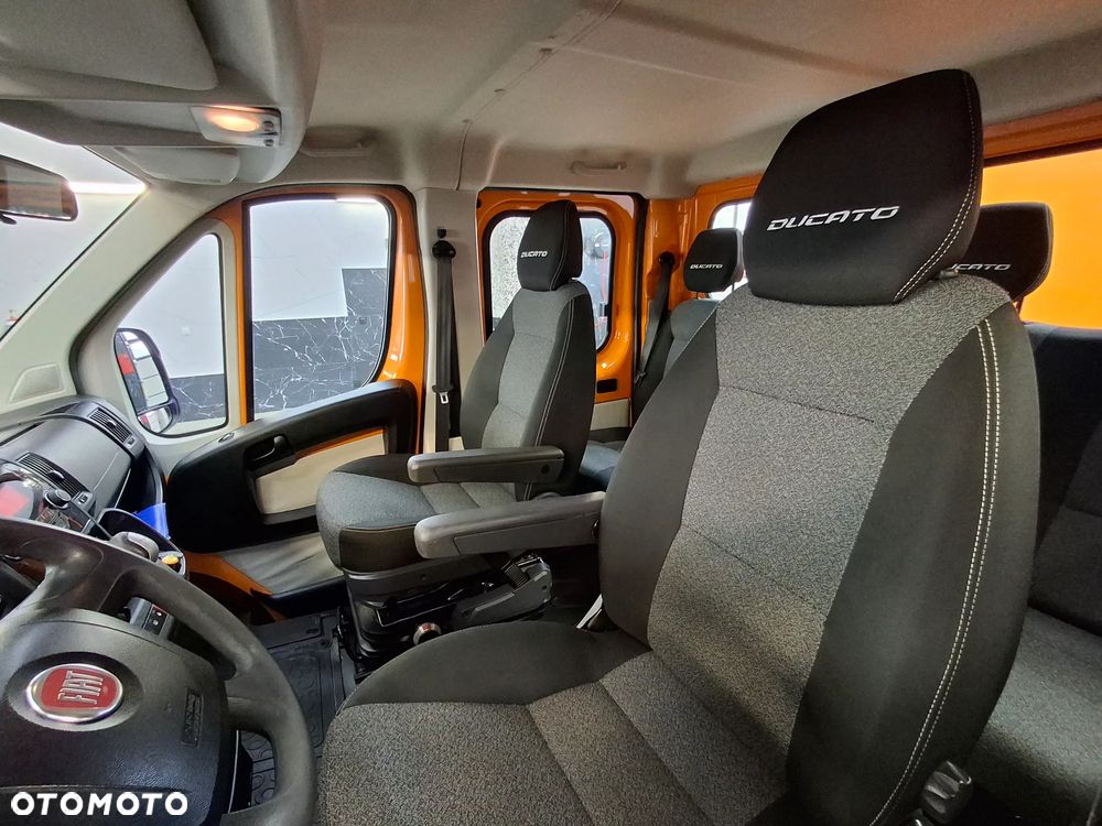 Fiat Ducato LIFT 2015r Automatyczna Skrzynia Biegów Brygadówka Doka Dubel Kabina Światła LED Hak Służba Autostradowa Służba Drogowa - 17