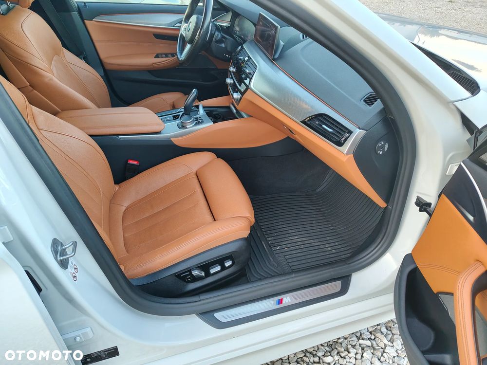 BMW Seria 5 520d xDrive MHEV Sport Line sport - 34