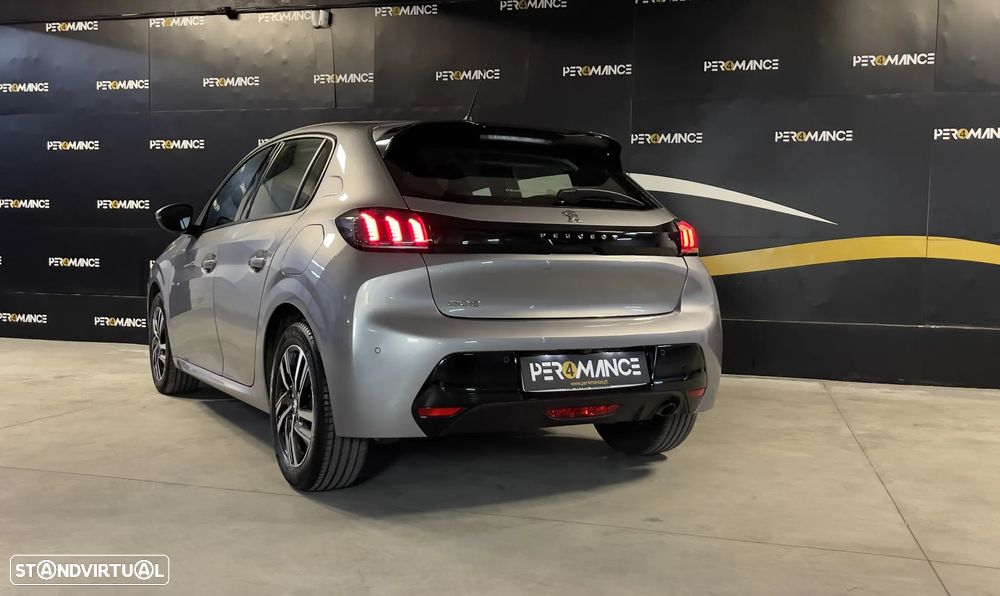 Peugeot 208 PureTech 100 EAT8 Allure Pack - 17