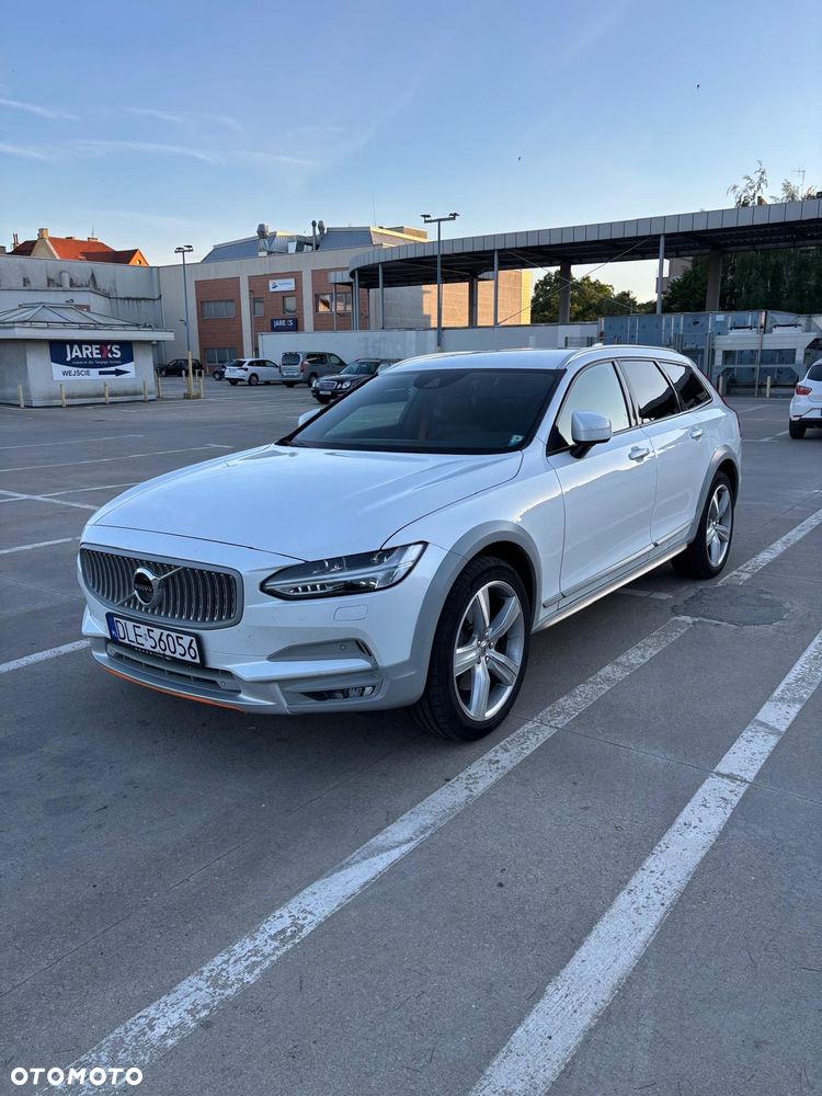 Volvo V90