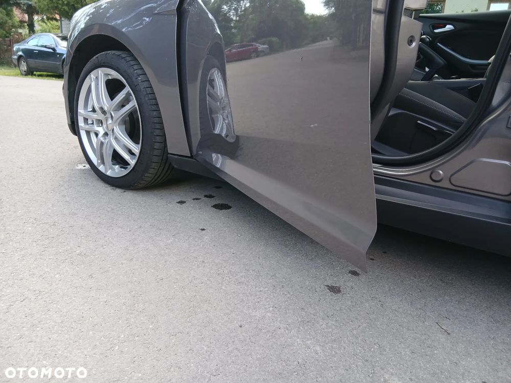 Ford Focus 1.0 EcoBoost Titanium - 10